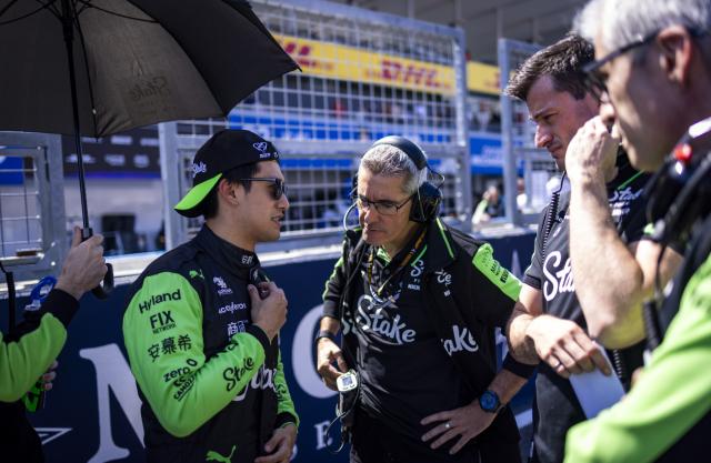 开云体育官网-独家对话周冠宇②：万一梦想实现是对自己强烈肯定