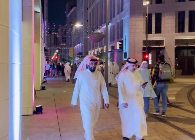 卡塔尔世界杯很壕？看看另一个画风的卡塔尔